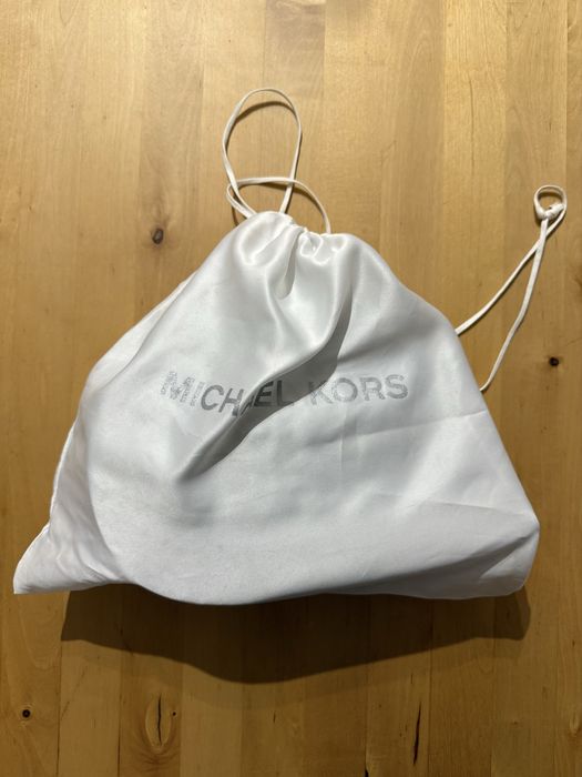 Mala Michael Kors MK Cinza e Preta