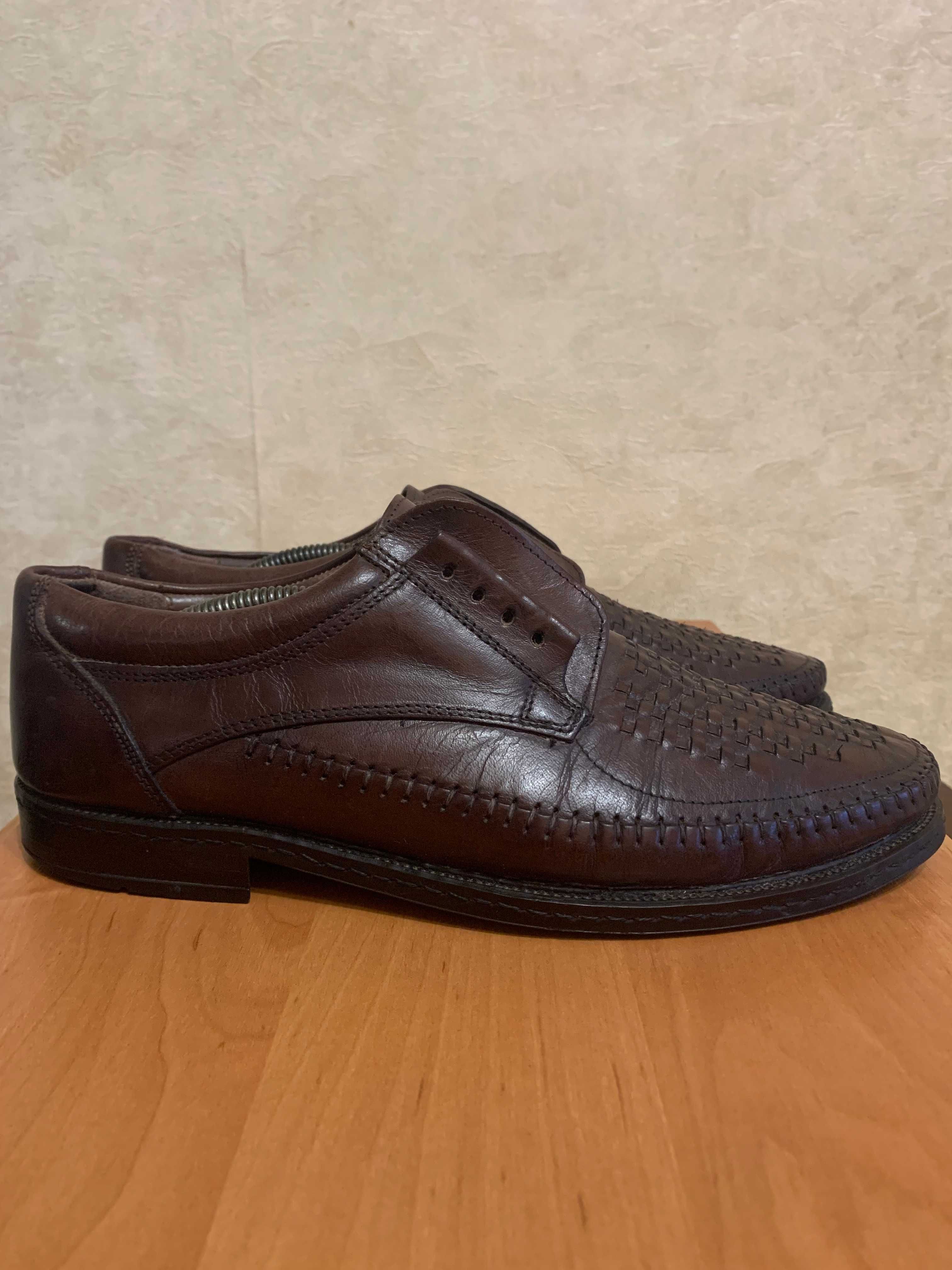 Продам кожаные туфли  Clarks 42