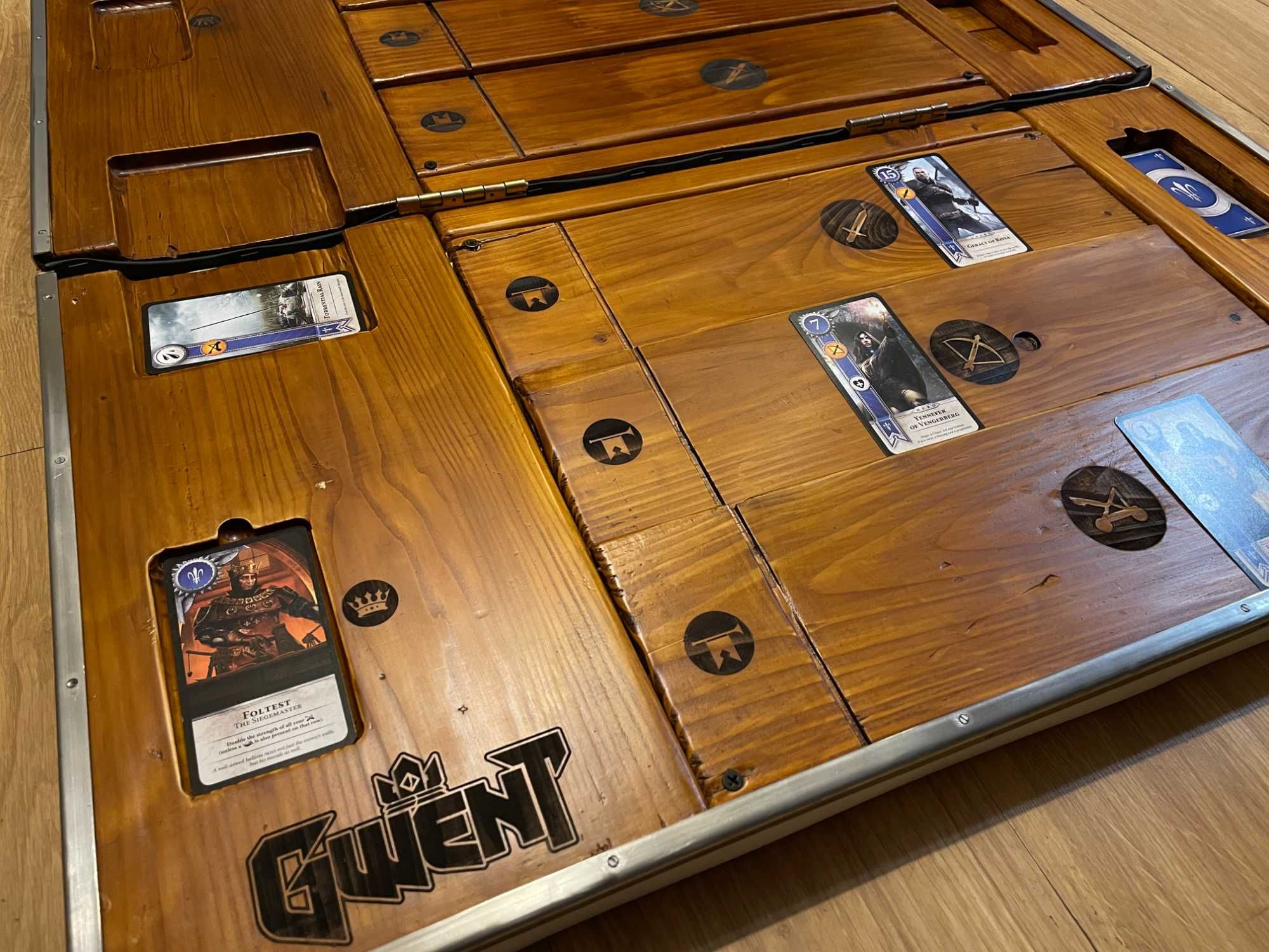 Drewniany stół plansza do gry GWINT Wiedźmin - The Witcher Gwent
