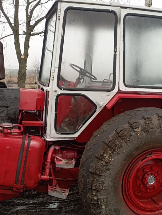 Екскаватор ЮМЗ 6