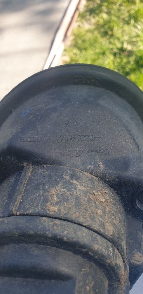Противотуманка Рено Renault