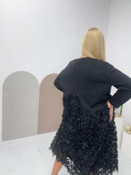 Sukienka Paparazzi Fashion czarna kwiaty rozmiar uni