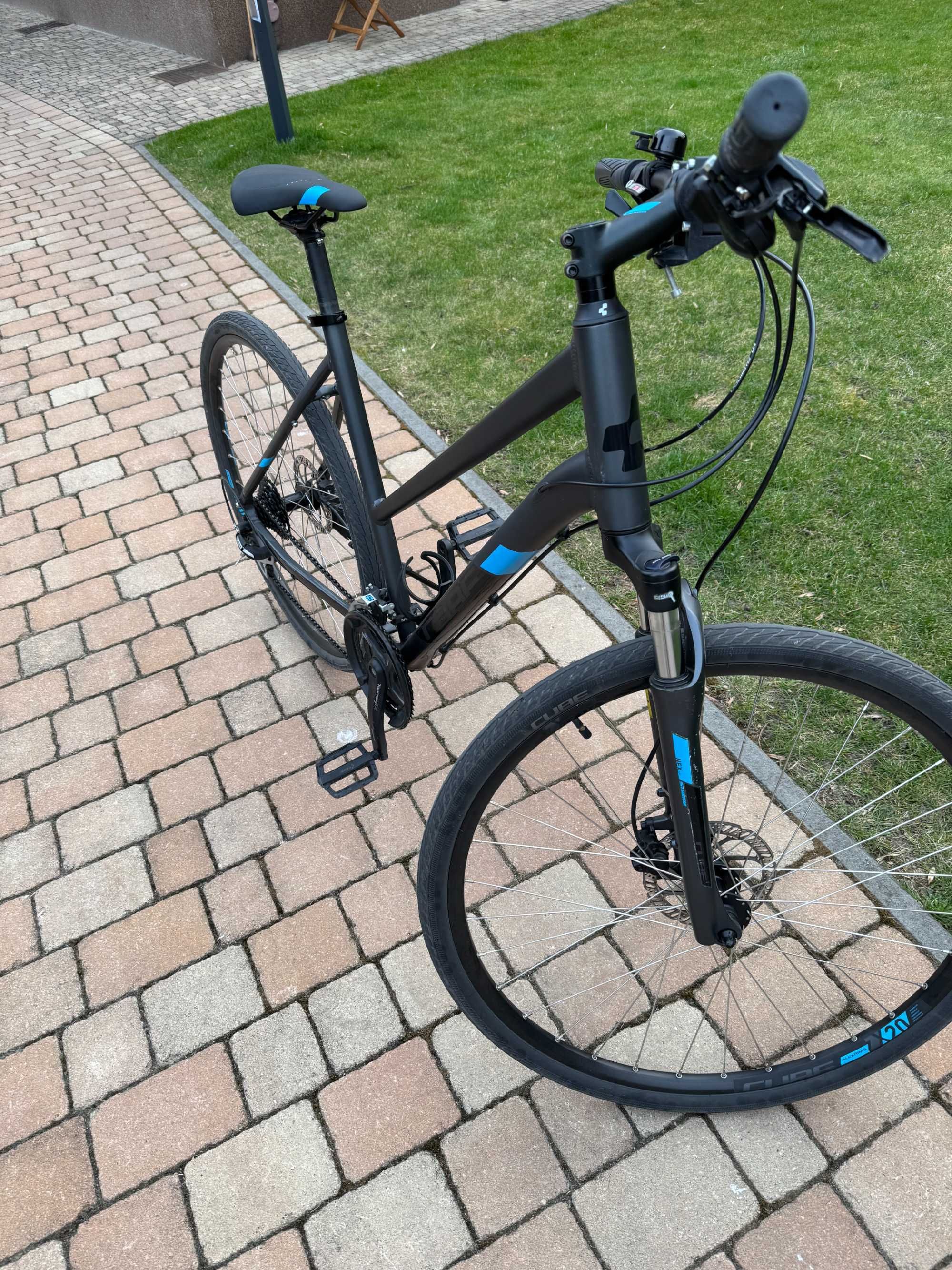 Rower CUBE Nature rozmiar 54 (lub rozmiar L)