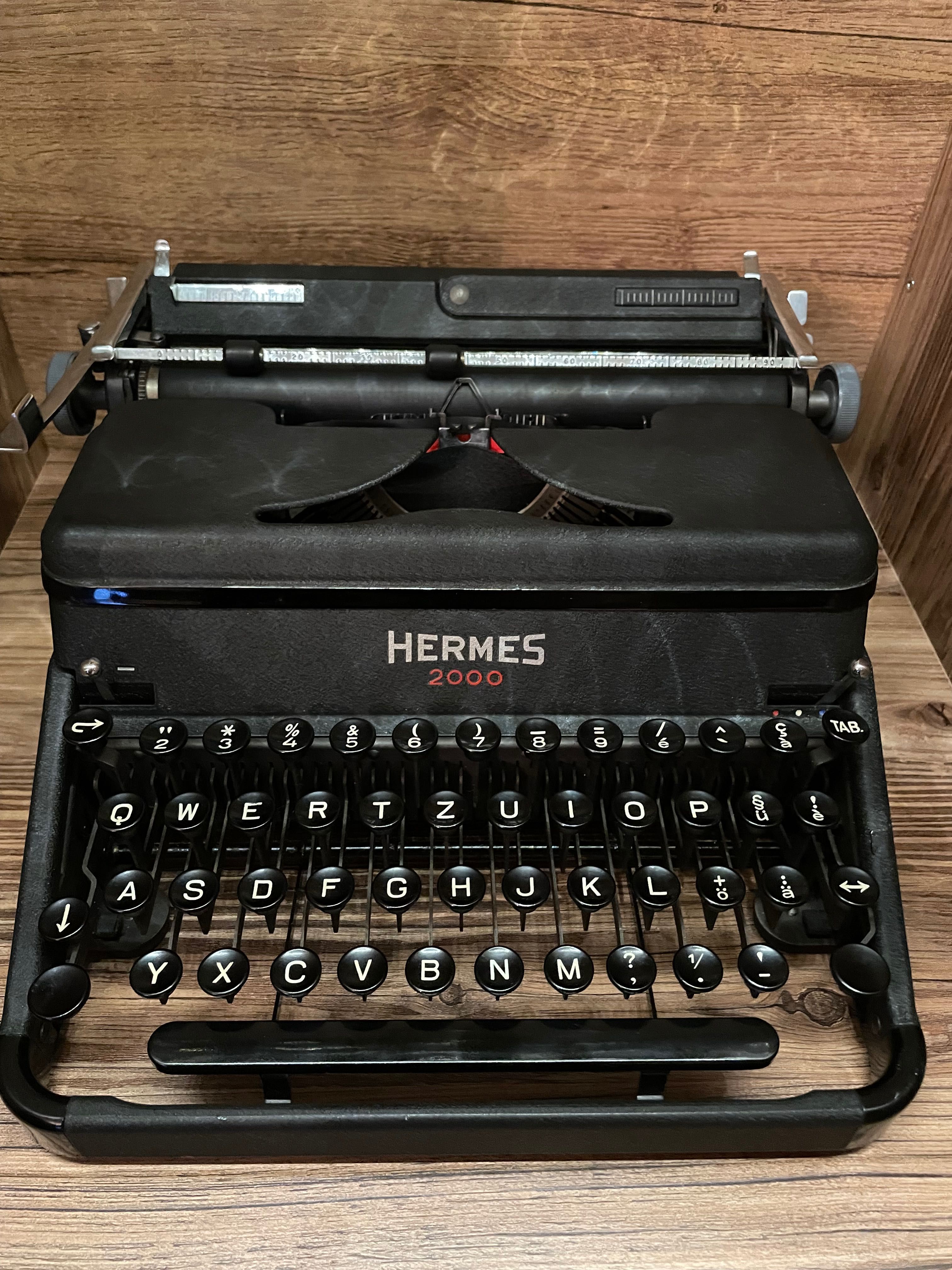 Maszyna do pisania Hermes 2000 SWISS