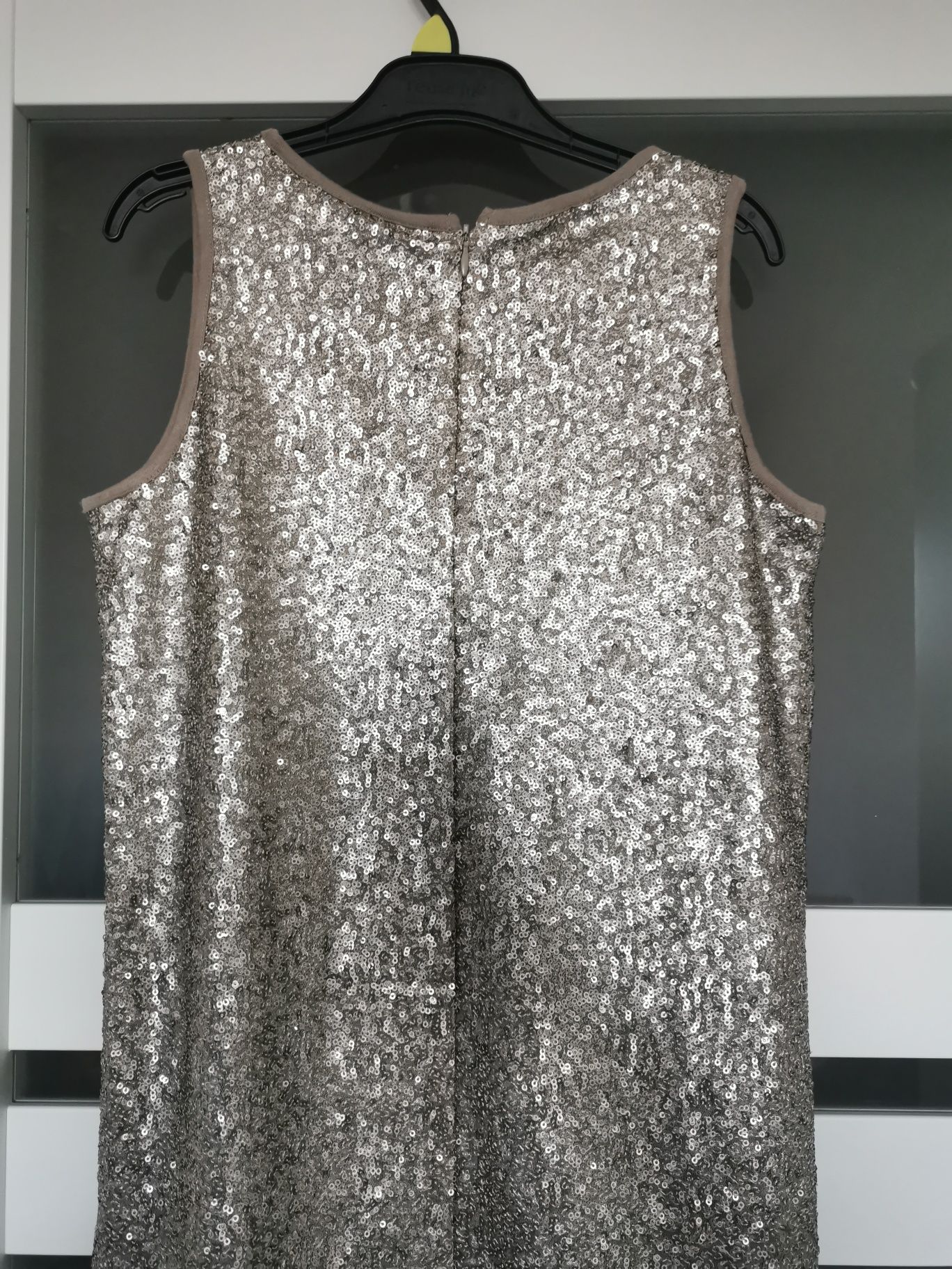 Sukienka cekinową srebra nowa rozmiar 158-164 C&A elegancka