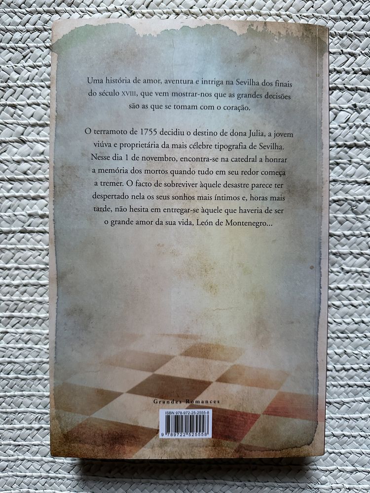 Livro “O Elefante De Marfim”