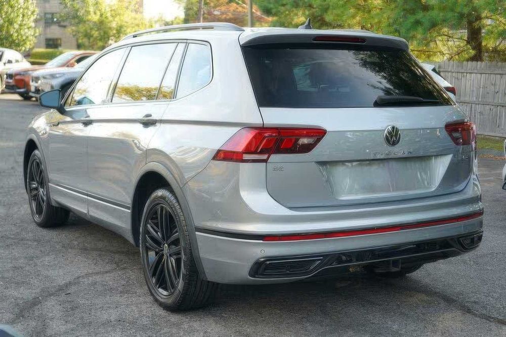 Volkswagen Tiguan SE R-Line Black 4Motion      2022