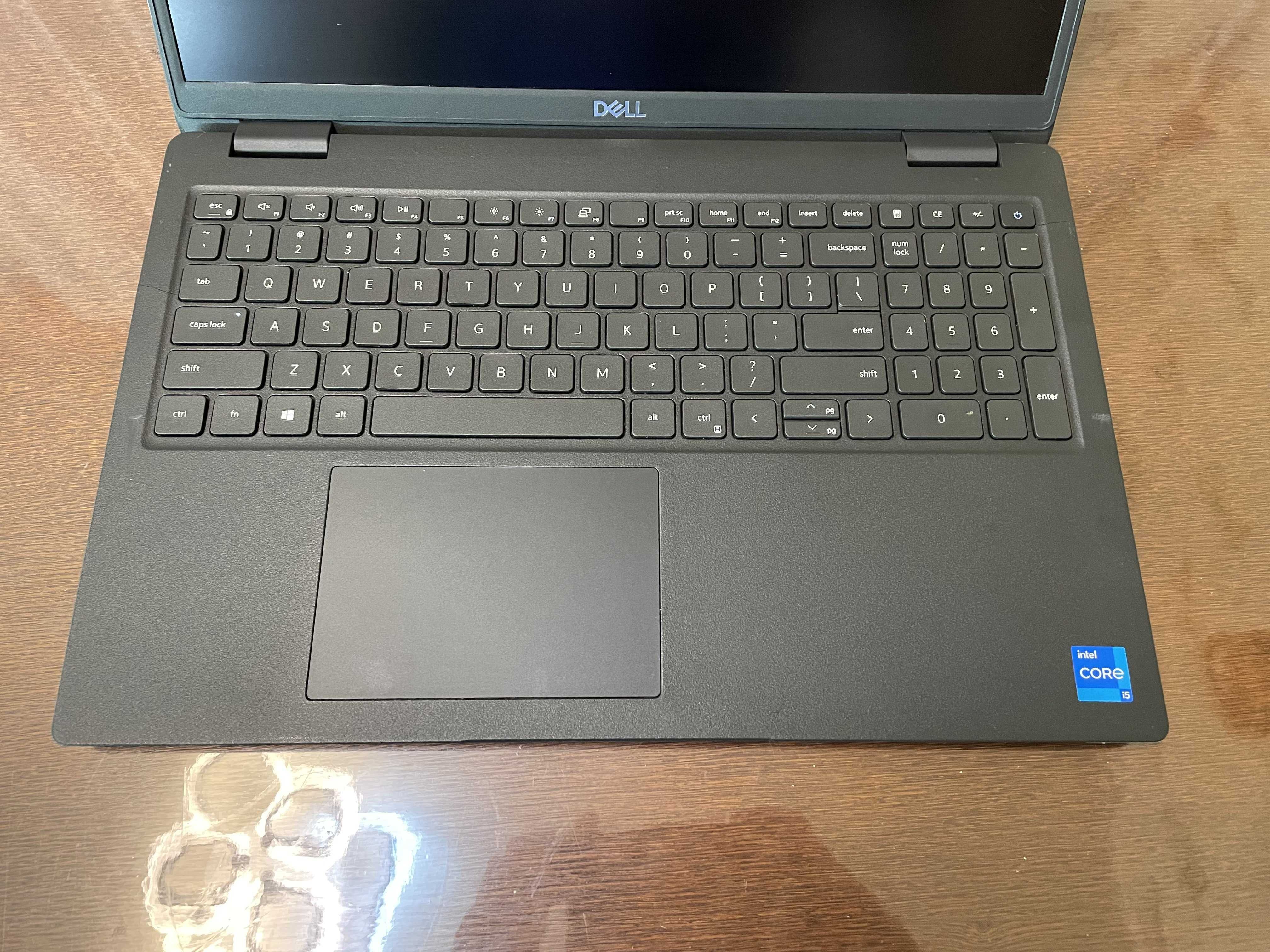 Ноутбук 15" HD Dell Latitude 3520 (I5-1135G7/8/SSD256/Intel iris xe)