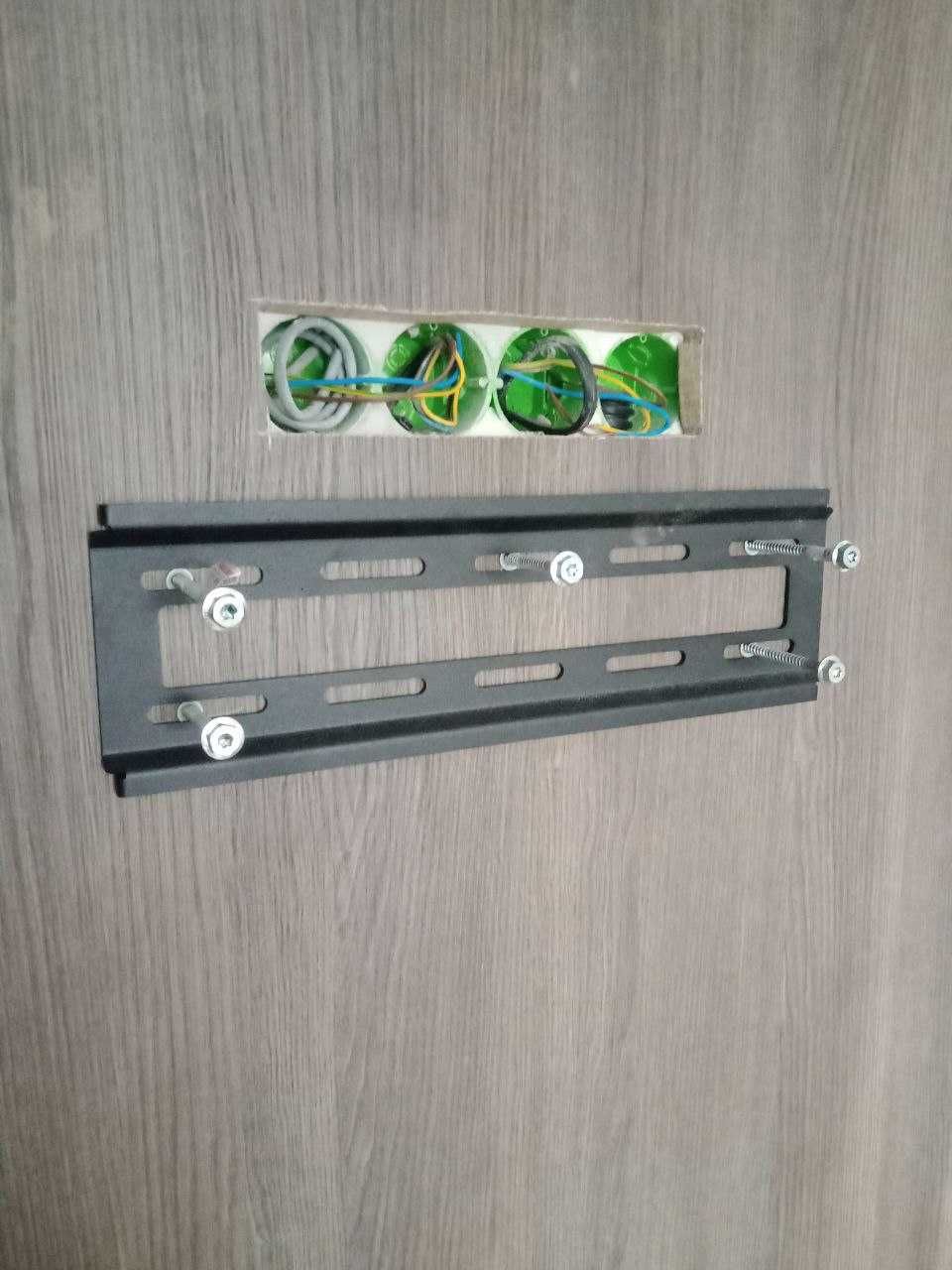 монтаж ТВ на стену в городе Одесса