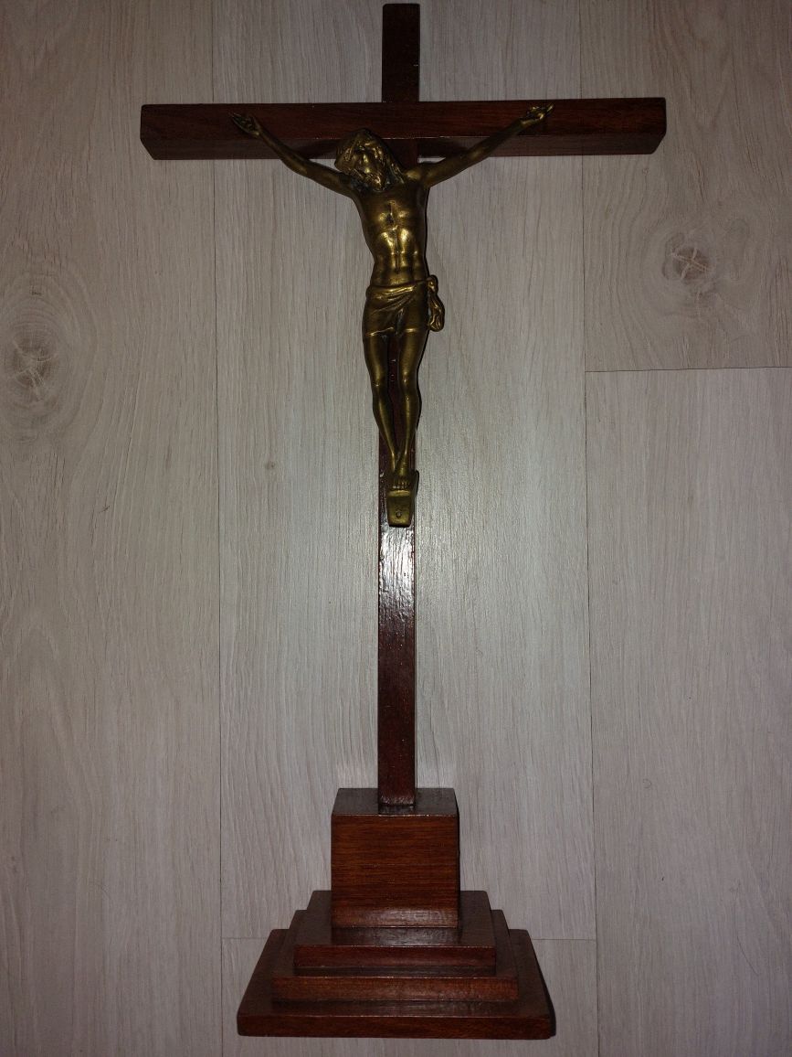 Crucifixo de pousar