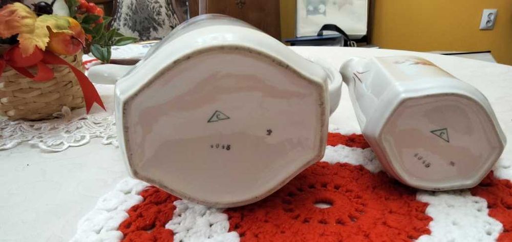 Porcelana Chodzież  dzbanek+ mlecznik serwis  Lwów , lata  20/30 -te