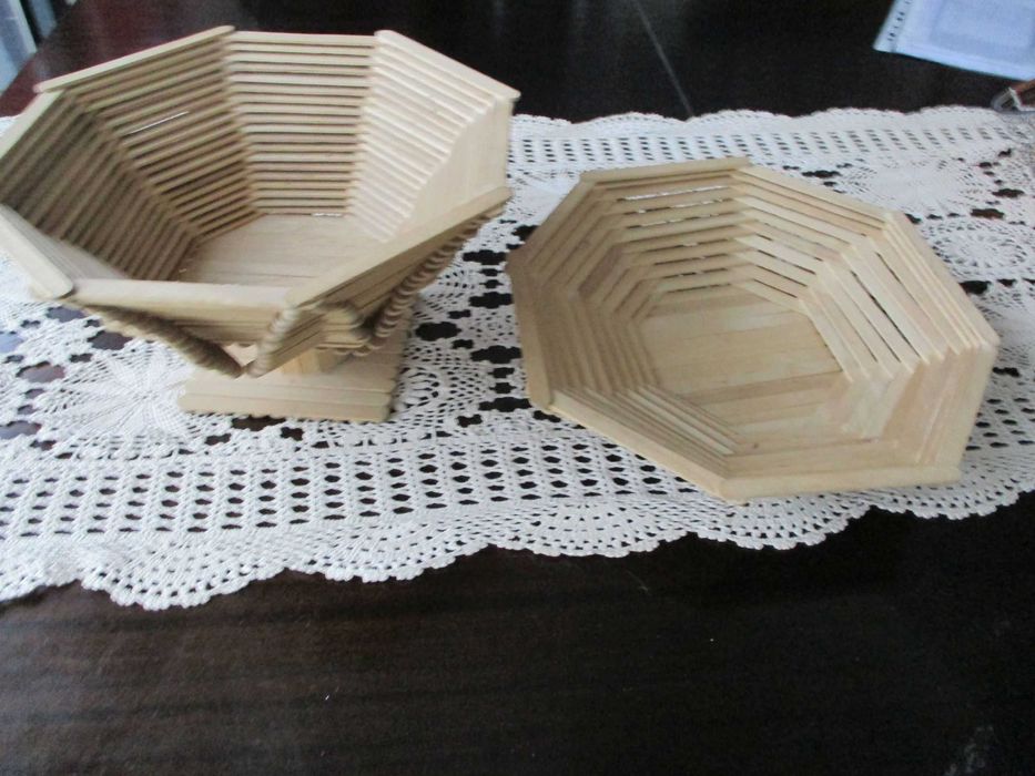 Cesta decorativa em madeira c/ tampa trabalho manual p/ pão, fruta etc