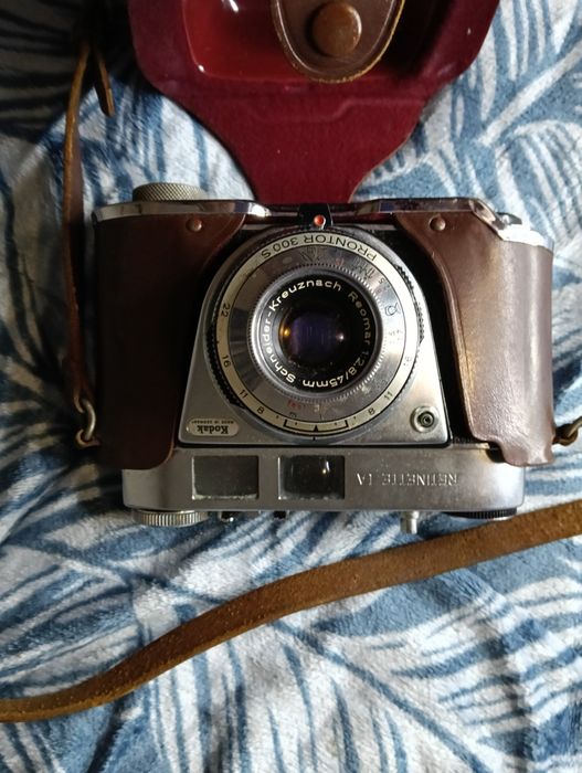 Máquina fotográfica antiga kodak