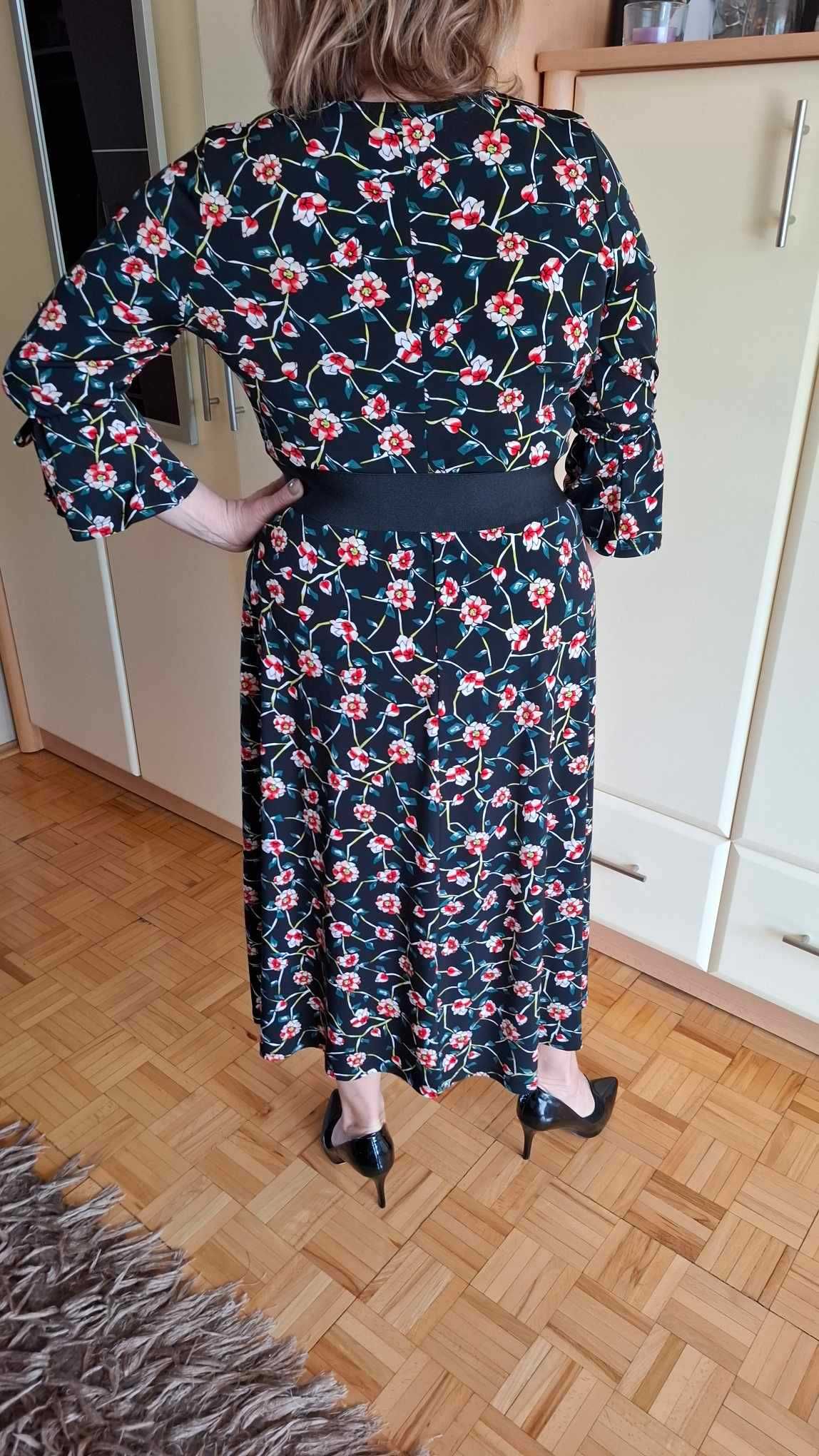 Sukienka z rękawem V by Very roz.36-44