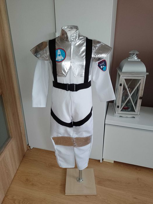 NOWY strój karnawałowy ASTRONAUTA KOSMITA przebranie 122/128 383