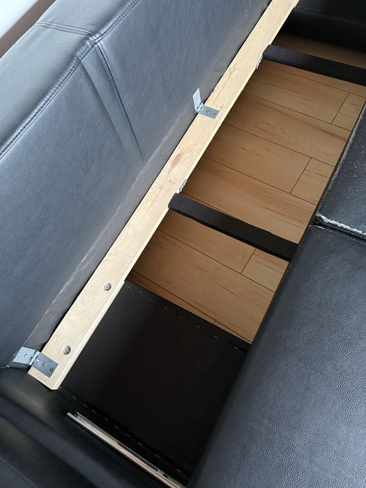 Sofa z ekoskóry z funkcją spania