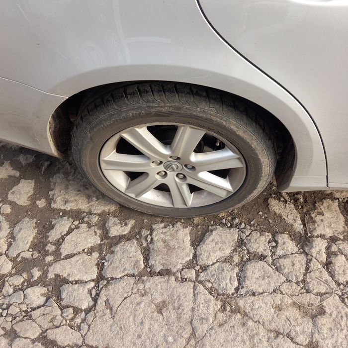 Диски з шинами, літо