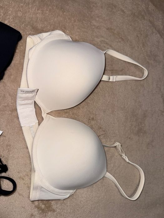Бюстгальтер Tezenis, 75C, чорний та молочний, невеликий пушап, новий