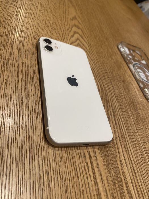 Iphone 11 biały 64GB