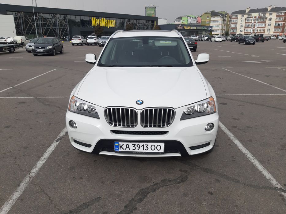 BMW X3 Подам автомобіль.  Авто не битий не фарбований на 100%.
