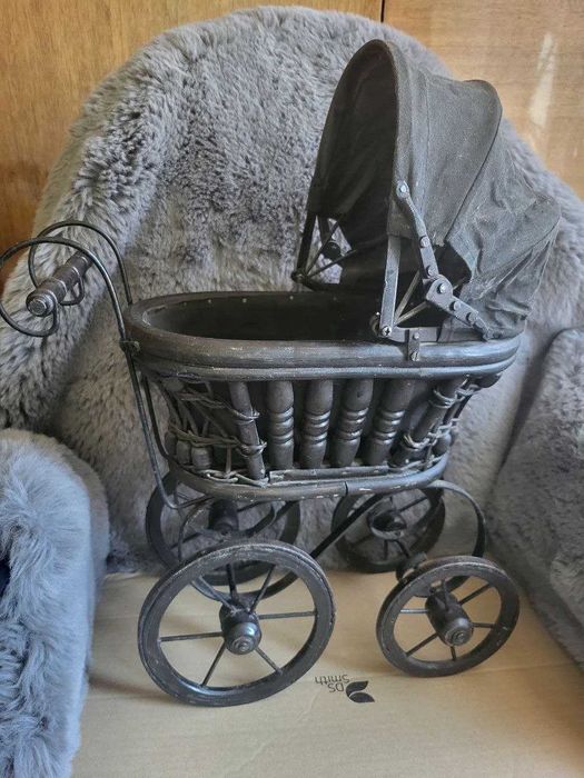 Антикварна коляска для ляльки. Франція. Поч. XX ст.