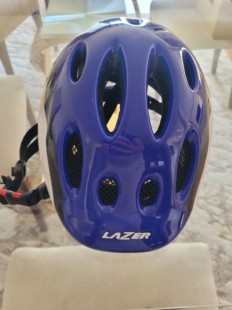 Conjunto Capacete de Bicicleta + Luvas 5-7 anos