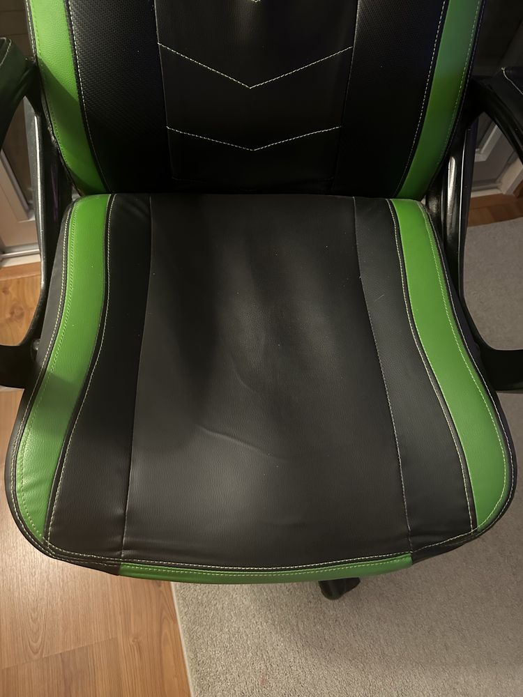 Cadeira gaming Alpha Gamer