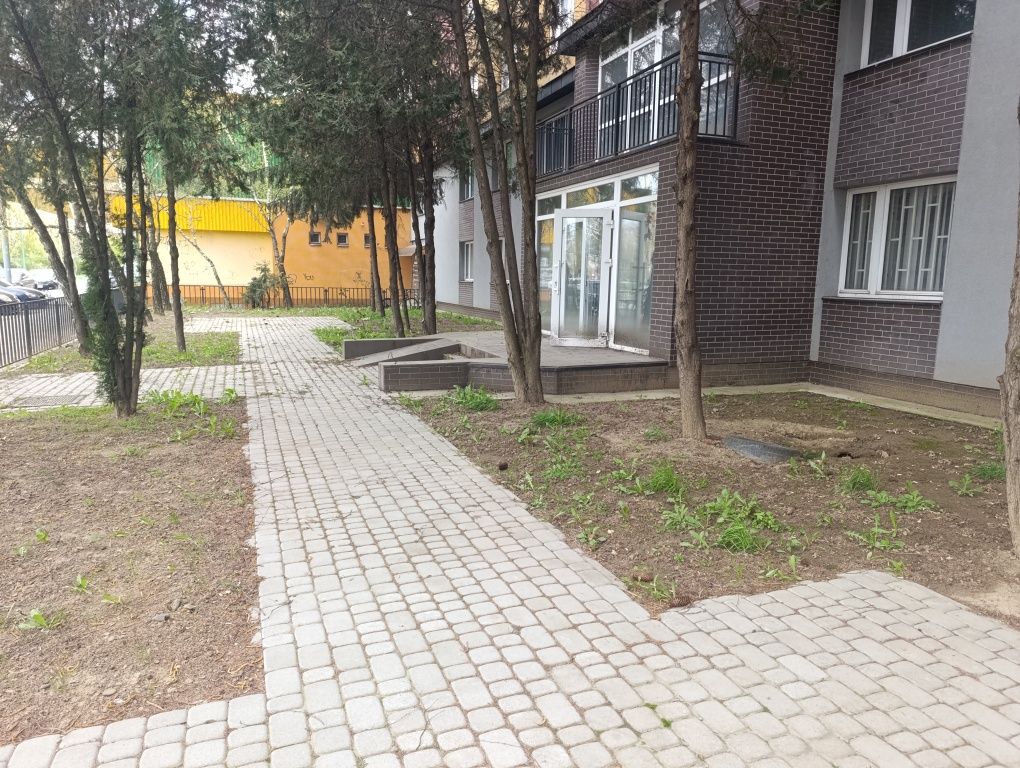 Приміщення 1000 квадратів