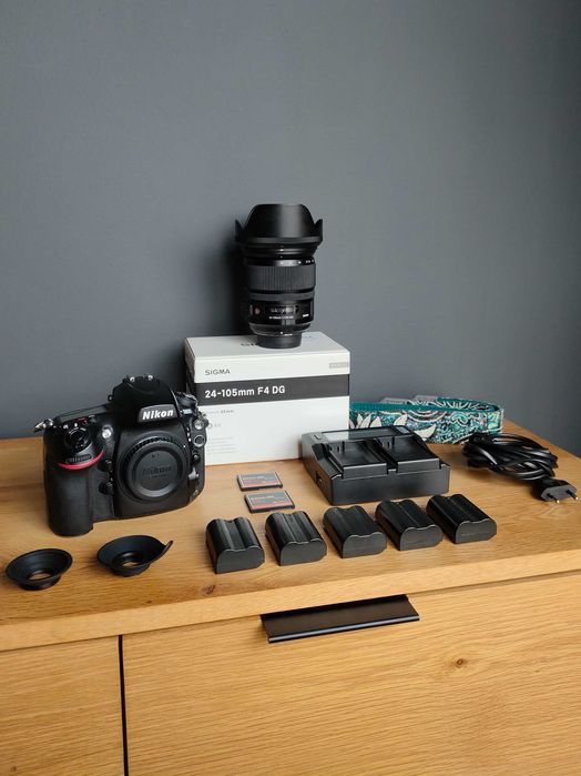 Aparat Nikon D800 + obiektyw Sigma ART 24-105mm i dodatki