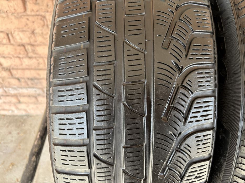 Комплект шин 225/60R17 Pirelli