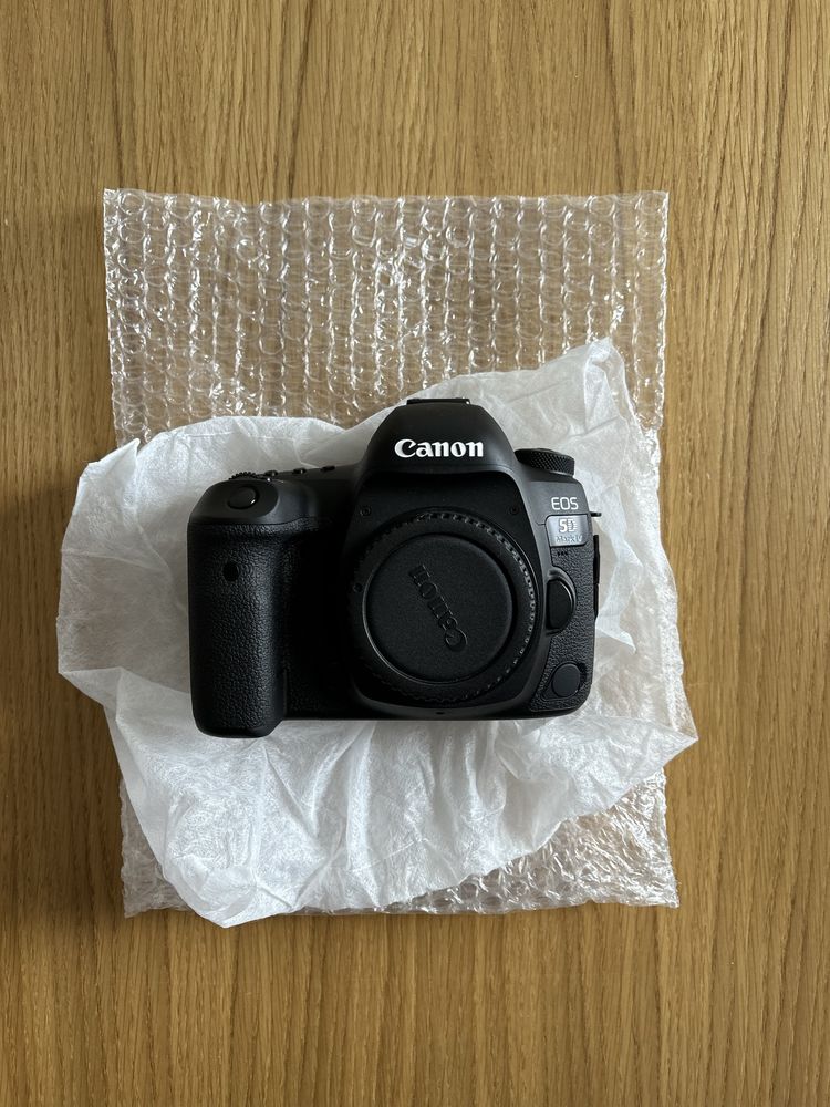 Aparat Canon EOS 5D MARK IV
