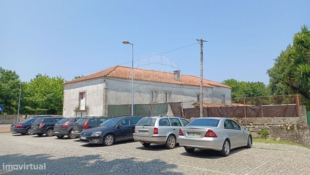 Moradia T5 para venda