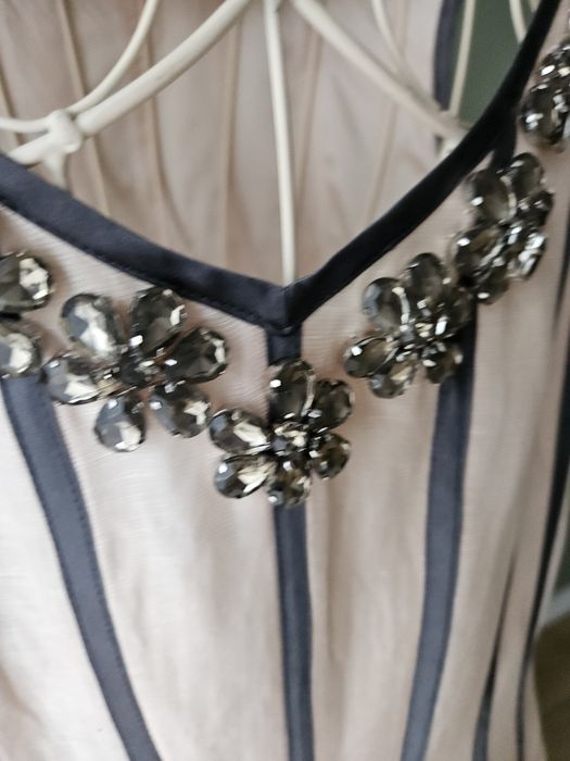 Luksusowa Sukienka damska Fenn Wright Manson Jedwab Len Róż Kamienie M