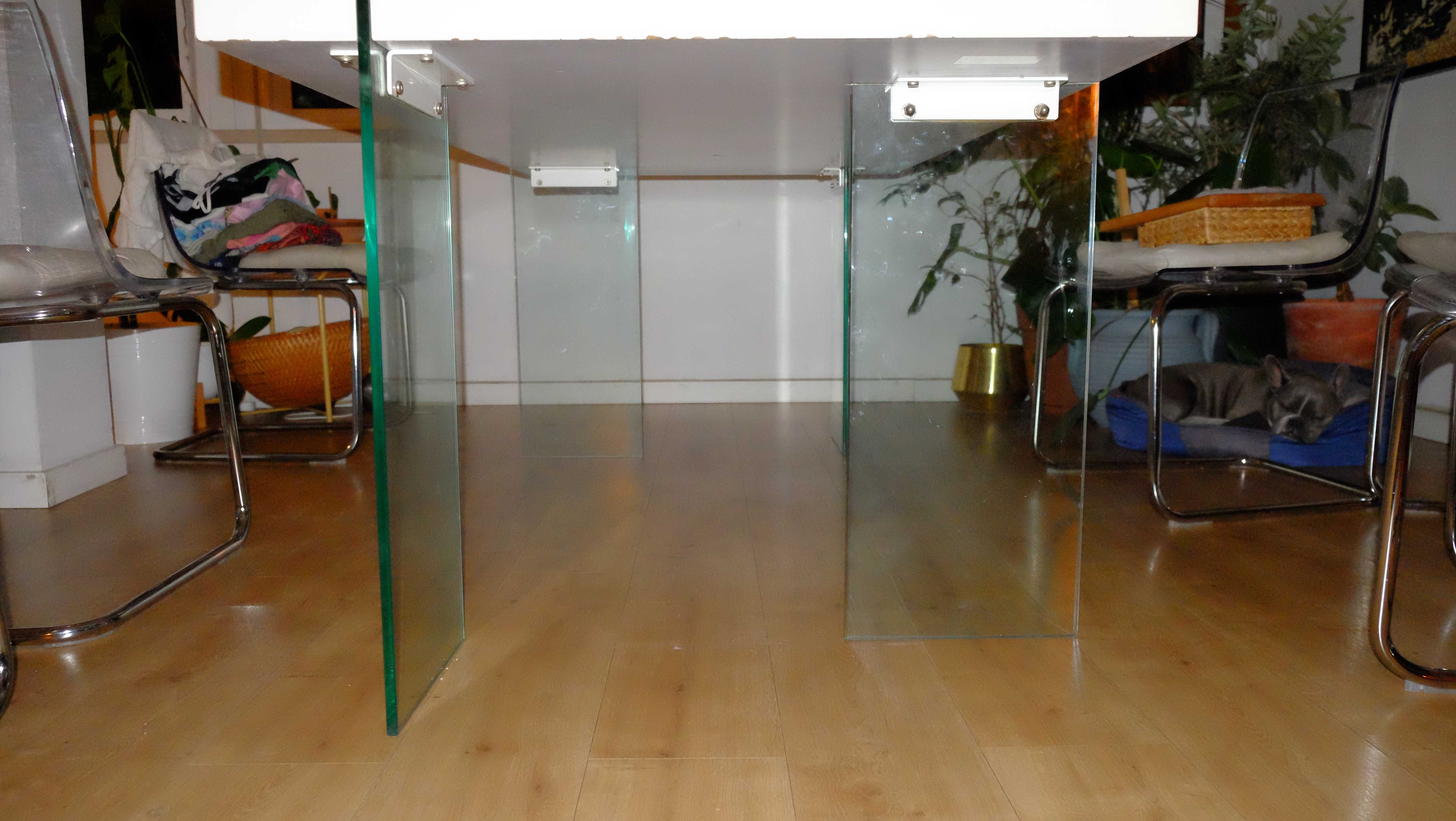 Mesa de jantar semi nova