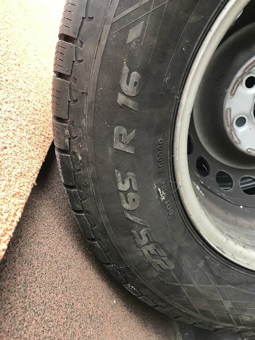 Шини з дисками 235/65 R16