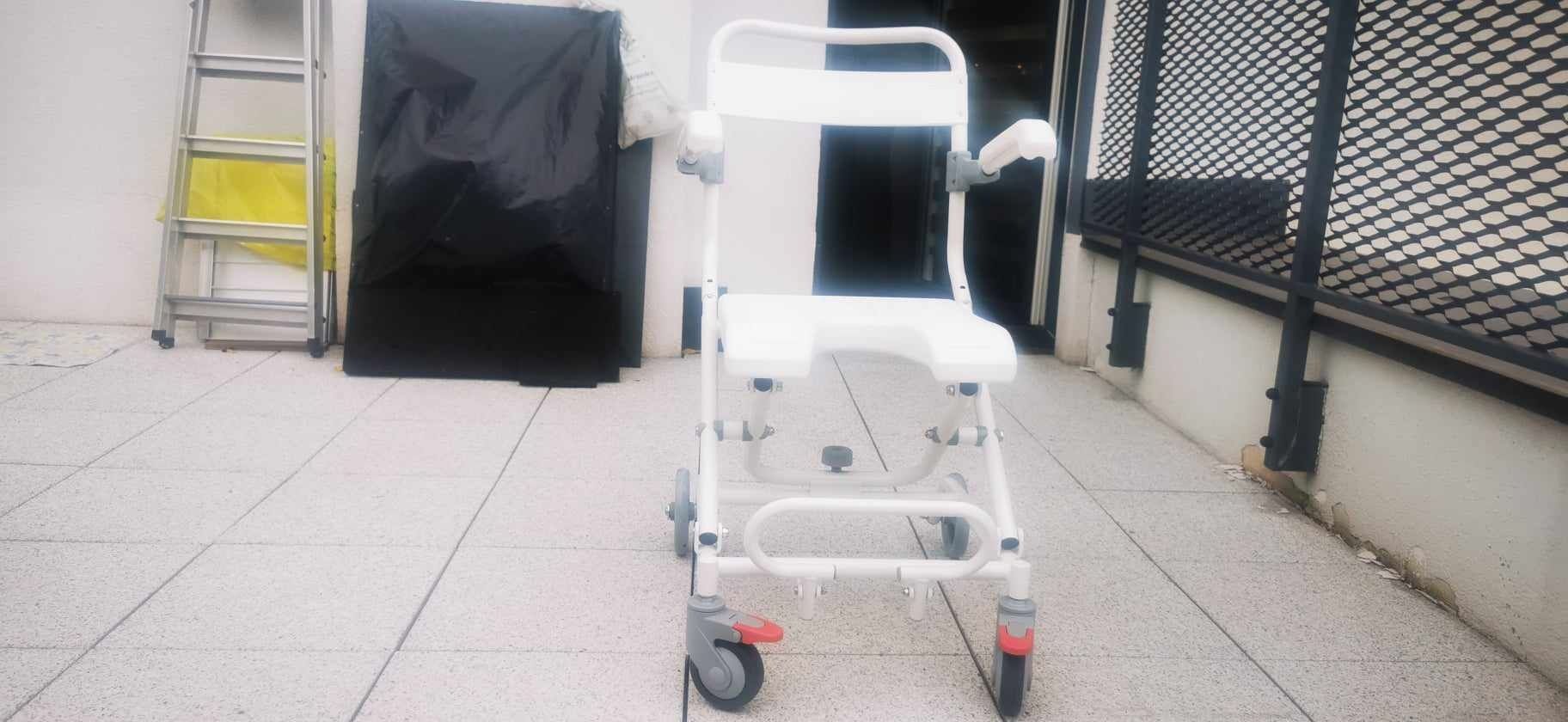 Wózek pod natrysk krzesełko fotel dla niepełnosprawnej osoby