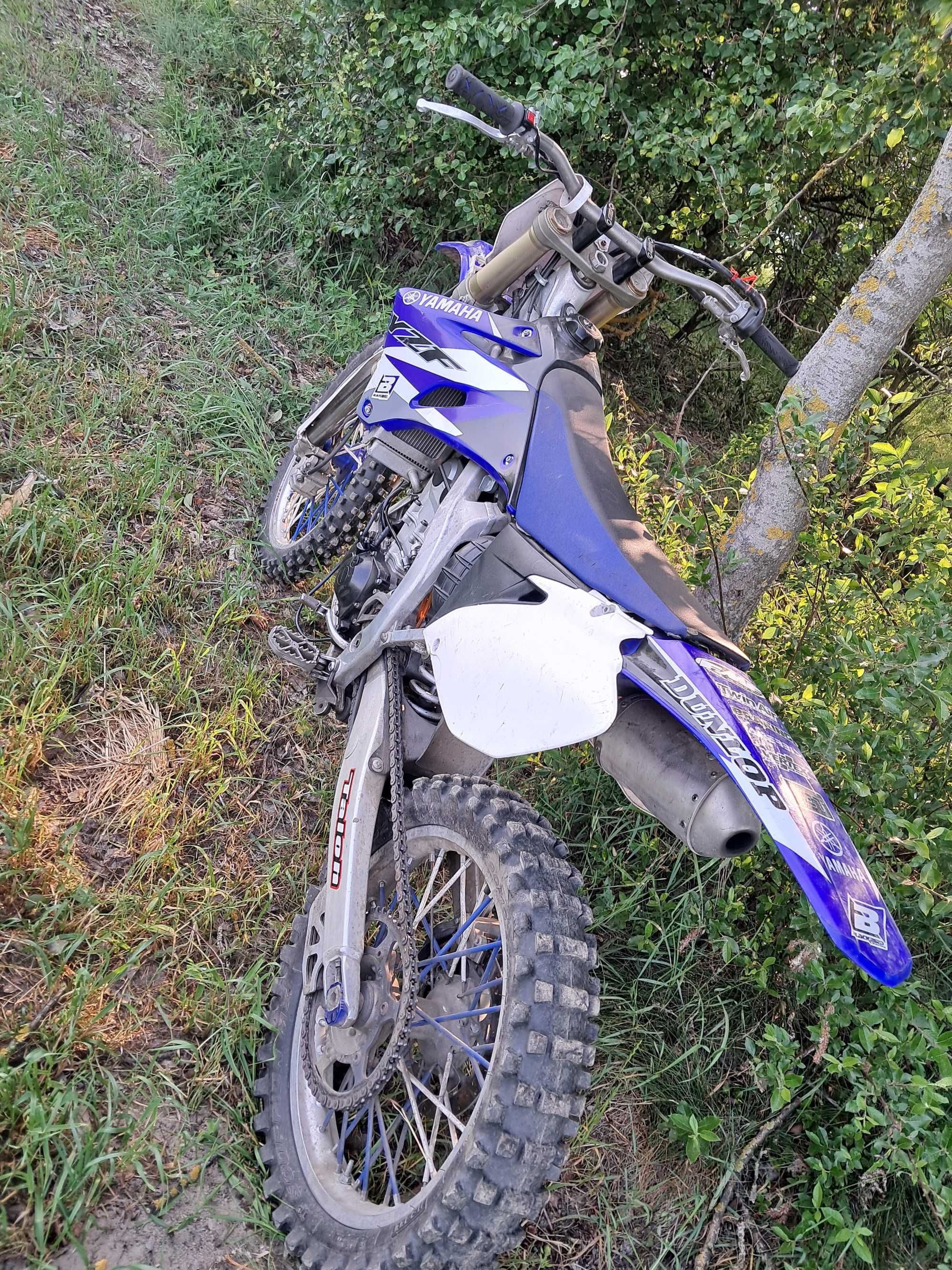 Yamaha YZF.   450