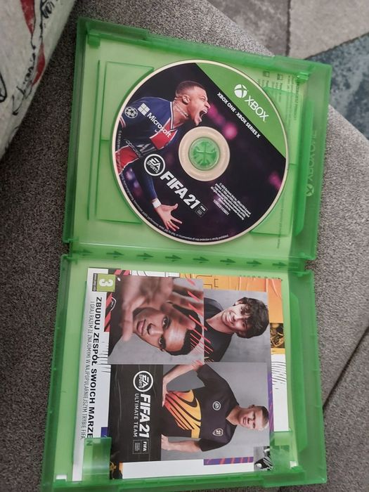 Gra na xbox FIFA 21