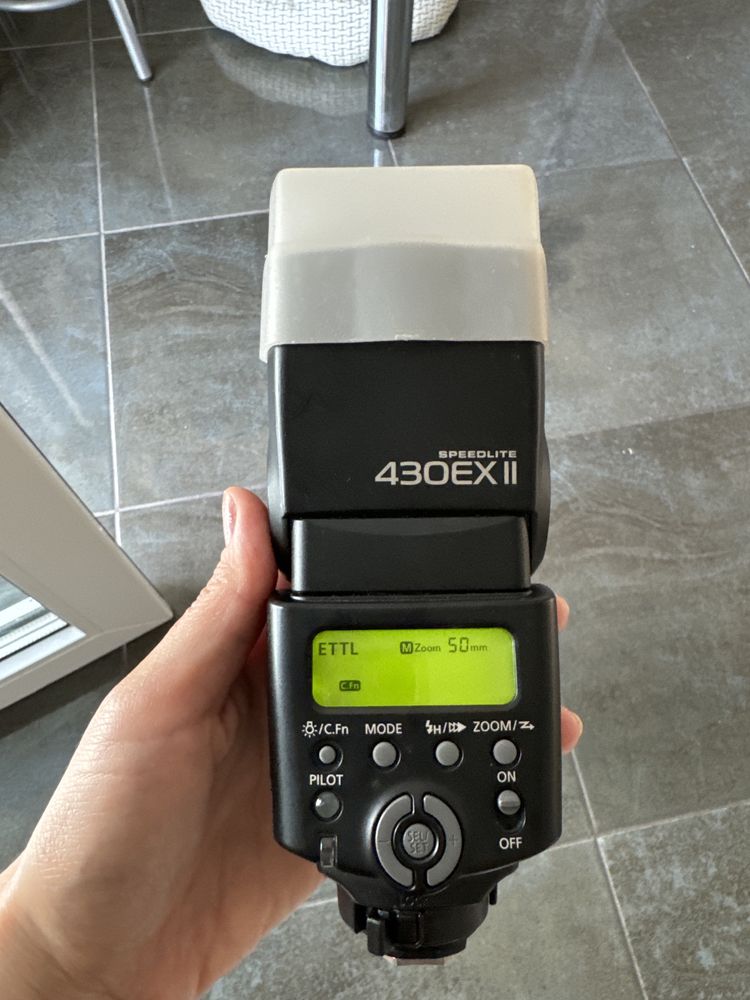 Вспишка Canon SPEEDLITE 430EX II