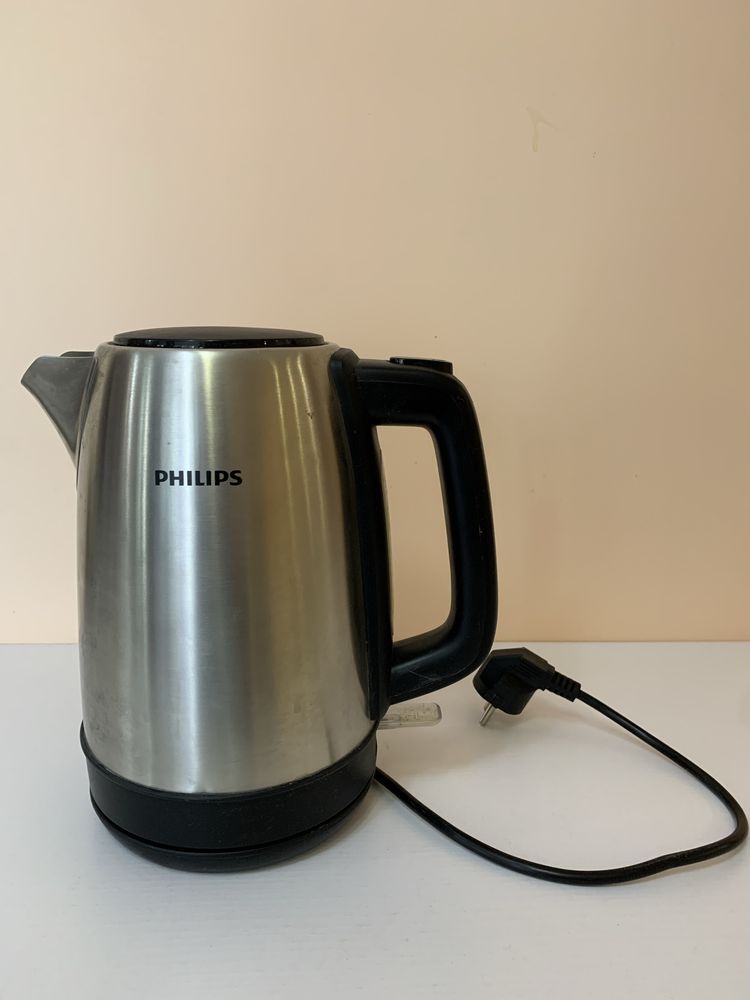 Електрочайник PHILIPS