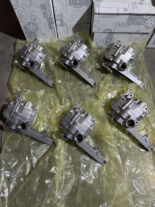 Масло насос масляний OM642 3.0 Sprinter W906 W907 спрінтер 319 519