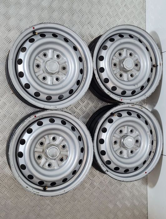 Mitsubishi L200 V Felgi Stalowe 16