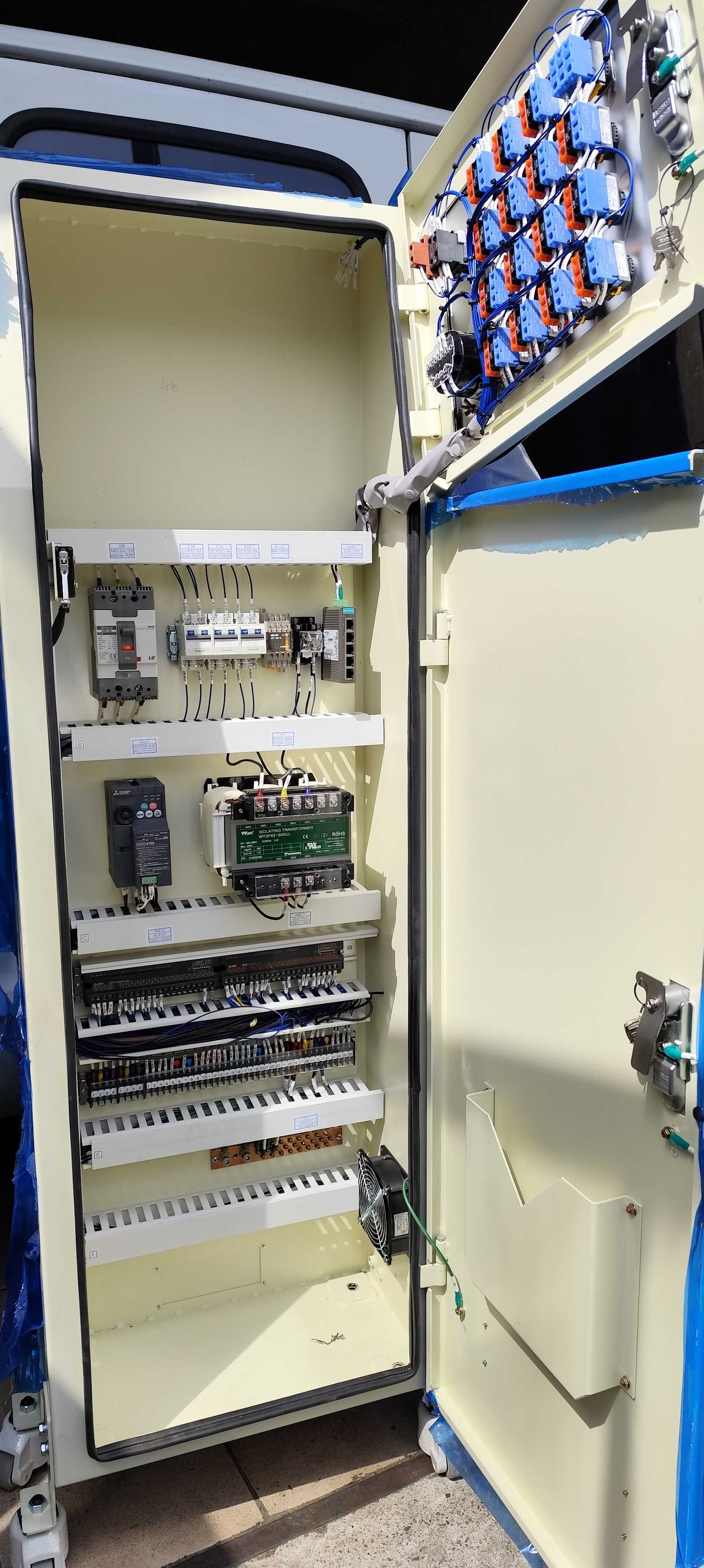 Szafa sterownicza  trafo separujące inwerter remote I/O VDC Logic I/O