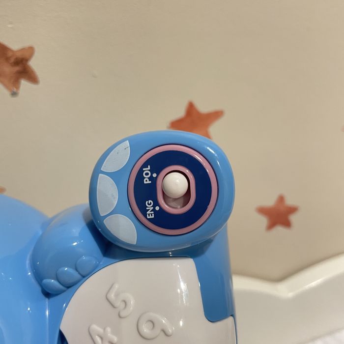 Zabawka interaktywna Dumel Ciasteczkowy Hipcio do nauki liczenia