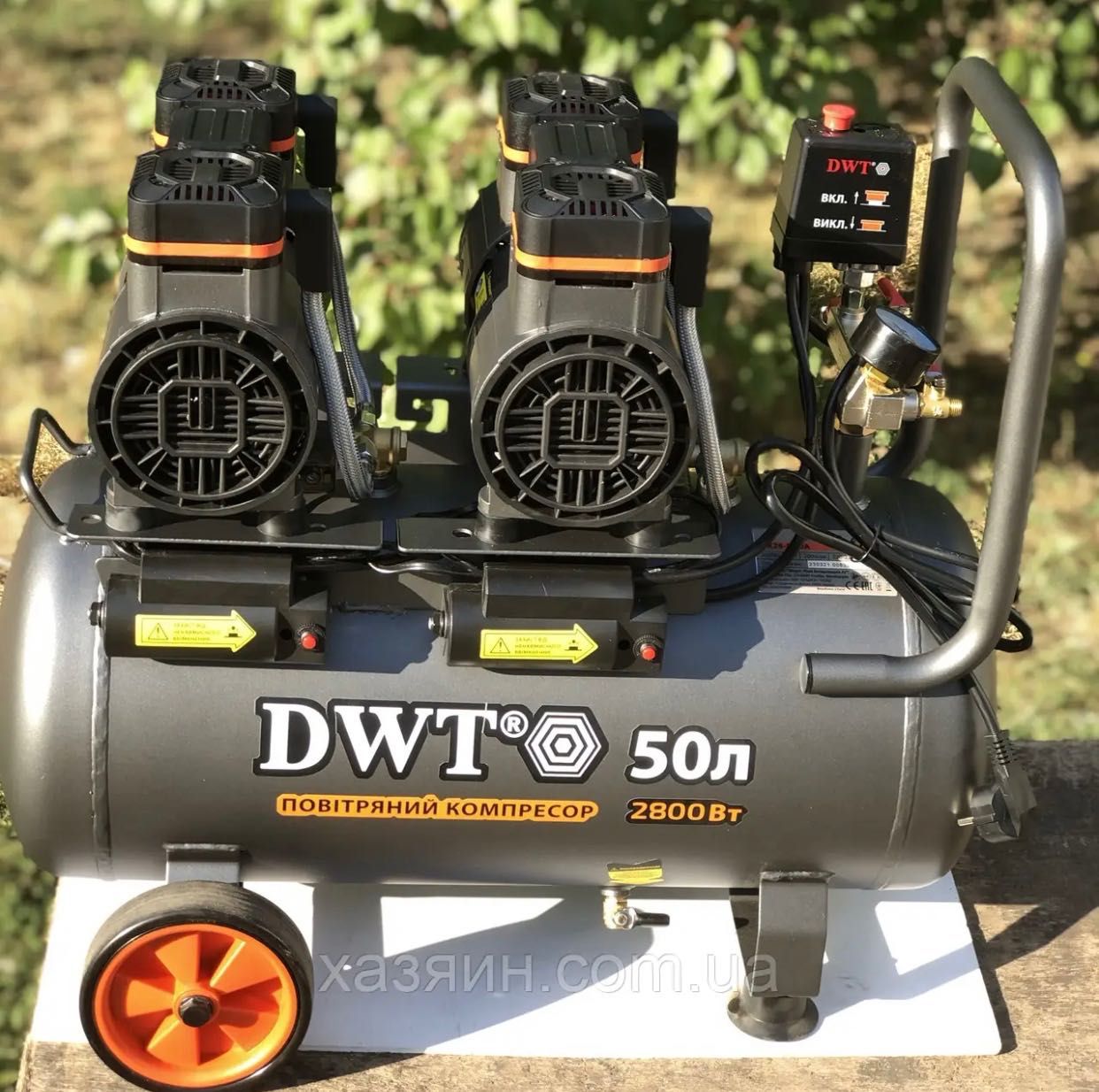 Компрессор 50 л безмасляный DWT K28-50 OA (ресивер 50 литров)