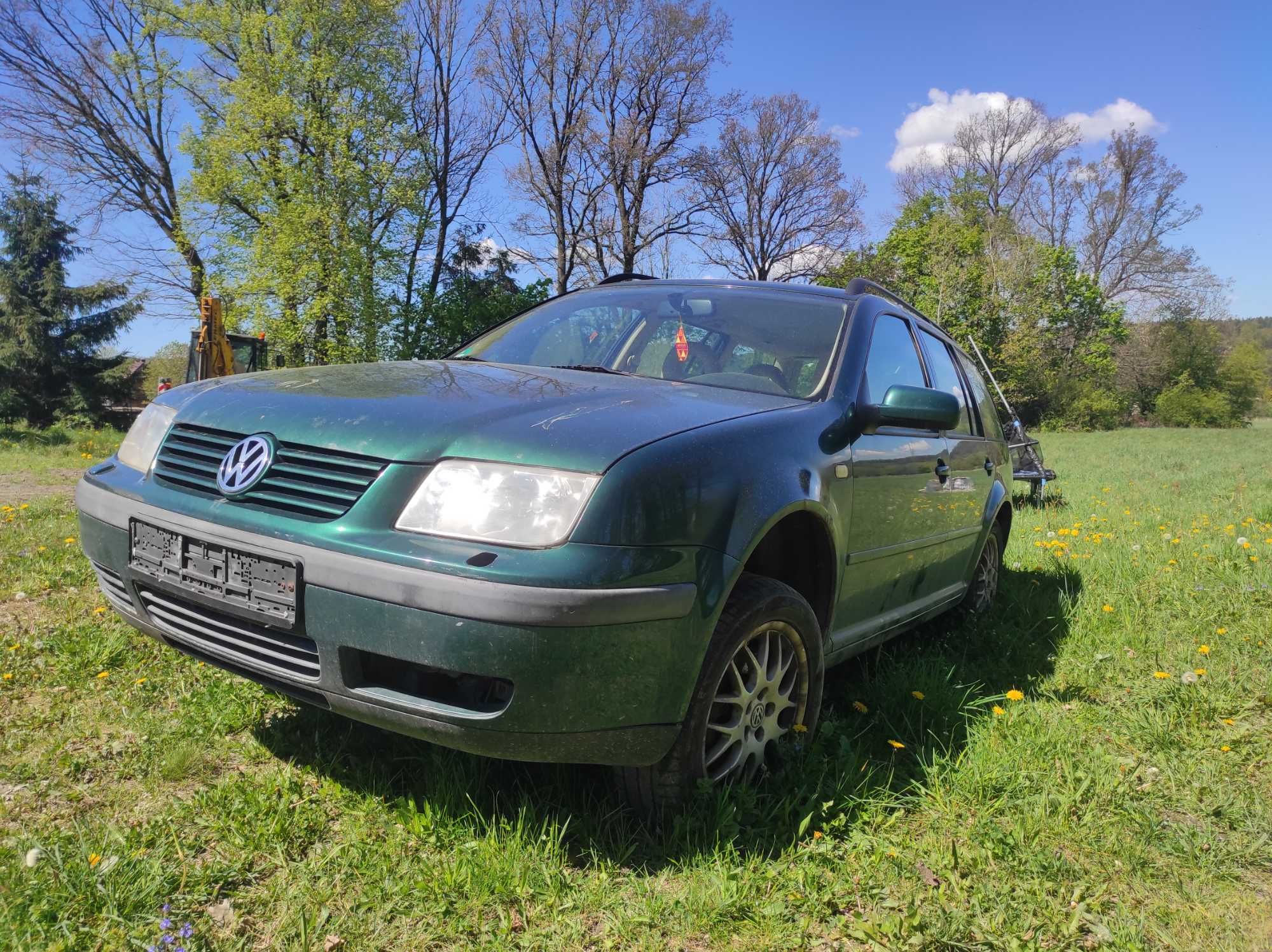 Volkswagen Bora 2,3 V5 na części