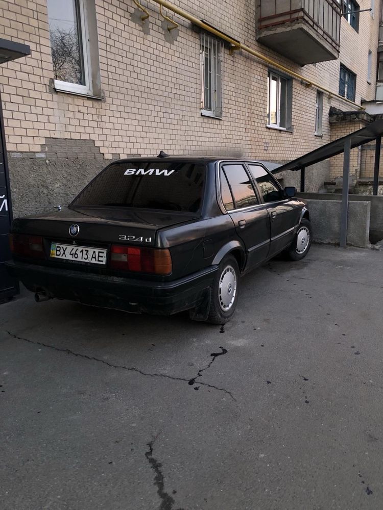 Продам БМВ Е30 324d