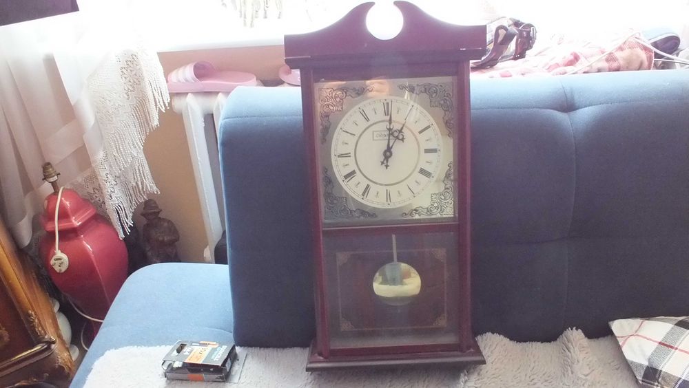 Zegar ścienny drewno Garpenters do naprawy