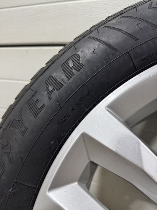 Оригинальные дисик AUDI R19