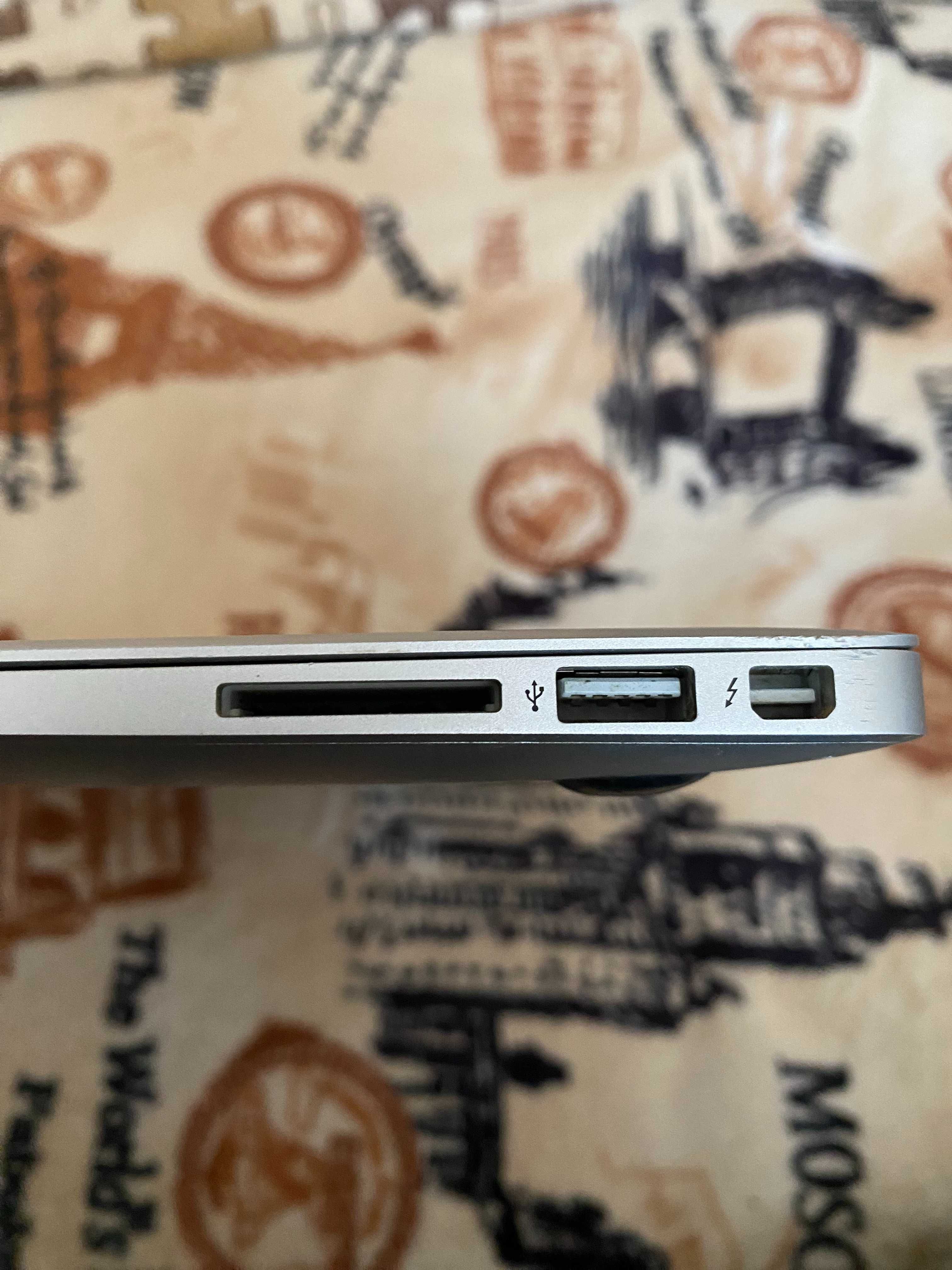 Продам MacBook Air A1466 2014р на запчастини.